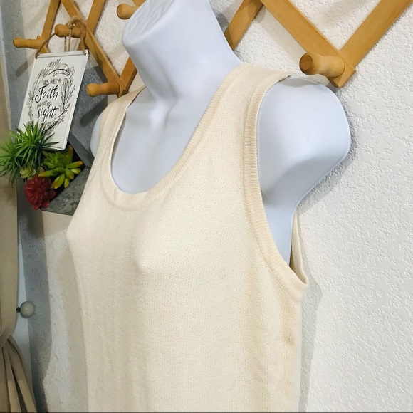 St. John Sleevless Knit Pearl Sweater Dress Sz P - Picture 5 of 12